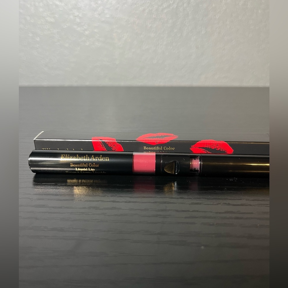 Elizabeth Arden Beautiful Color Lipstick - Vibrant Pink